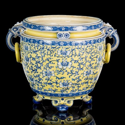 Lot 310 - A 19th century Mintons jardinière