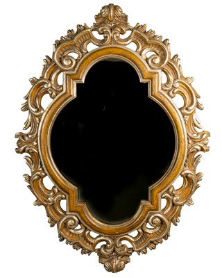 Lot 426 - A decorative wall mirror