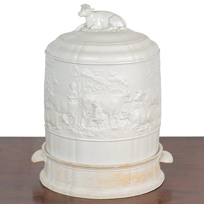 Lot 378 - A Wedgewood salt-glazed stilton or cheese dome