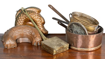 Lot 11 - A collection of copper and brass kitchenware