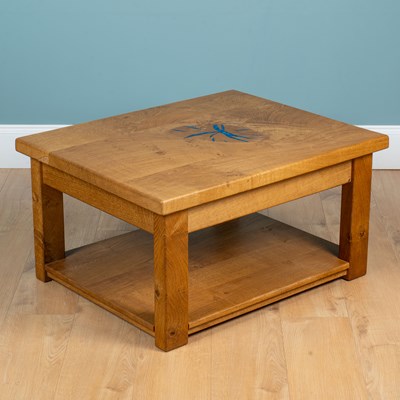 Lot 279 - An oak coffee table