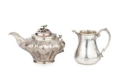 Lot 839 - A William IV silver bachelor's teapot, of...