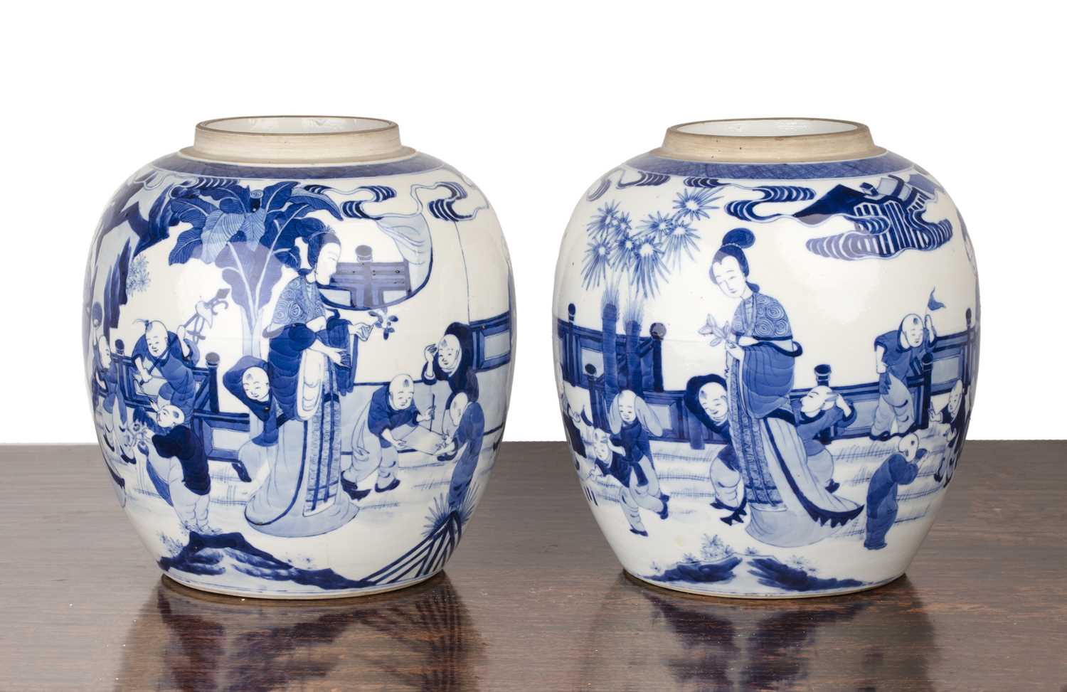 Lot 8 - Pair of blue and white ginger jars Chinese,...