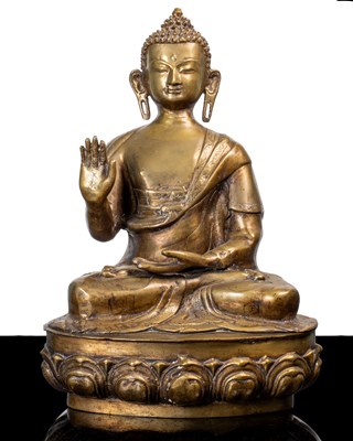 Lot 392 - A cast brass sculpture of Buddha