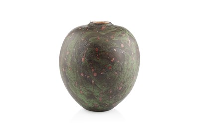 Lot 481 - Geoffrey Eastop (1921-2014) Vase stoneware...