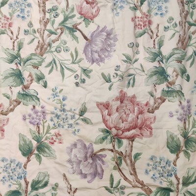 Lot 197 - A pair of linen, lined curtains