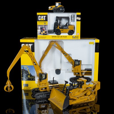 Lot 1302 - A collection of Norscot scale models