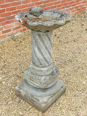 Lot 1098 - A cast reconstituted stone birdbath