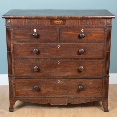 Lot 324 - A Regency mahogany chest of drawers