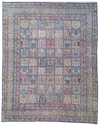 Lot 394 - A late 19th/early 20th century handwoven Kashan carpet