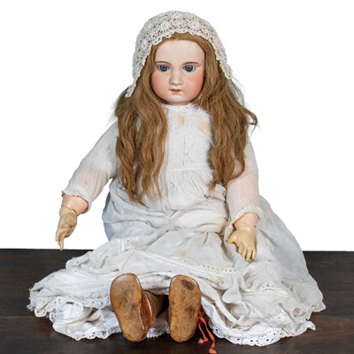 Lot 1329 - An antique Societe Francaise doll