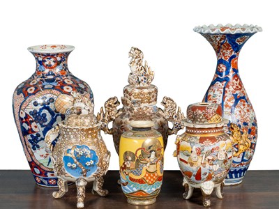 Lot 293 - A group of Satsuma and other vases