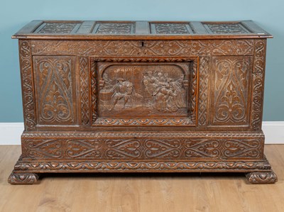 Lot 462 - A 17th century-style oak chest