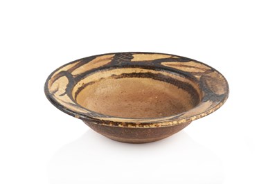 Lot 436 - Ray Finch (1914-2012) at Winchcombe Pottery...