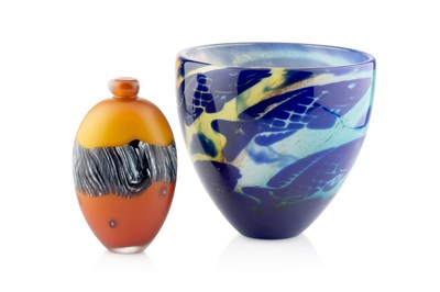 Lot 583 - Dartington Crystal Graal Vase glass, decorated...