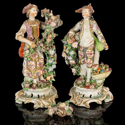 Lot 250 - A pair of 18th century Derby figures