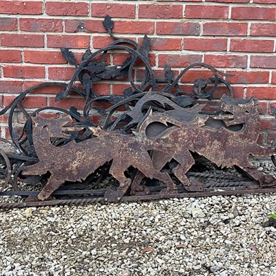 Lot 1051 - A group of old wrought iron metalwork
