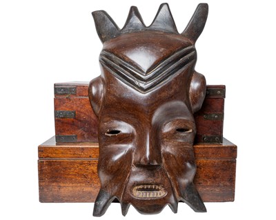 Lot 122A - Two boxes and a carving