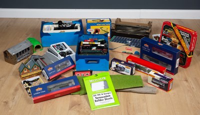 Lot 94 - A collection of boxed trains to include a...