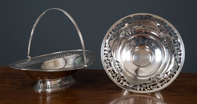 Lot 28 - An early 20th century pierced silver bowl with...