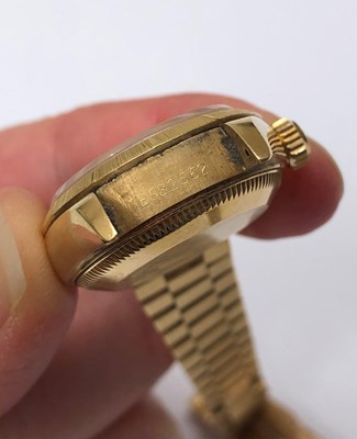 Lot 236 - A lady's 18ct gold 'Datejust' automatic...