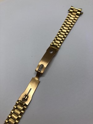 Lot 236 - A lady's 18ct gold 'Datejust' automatic...