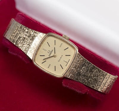 Lot 212 - Bracelet watch by Omega in a 9ct gold case on...