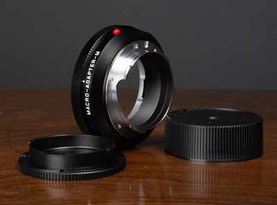 Lot 7 - A Leica Macro-Adapter -M 14652 made in...