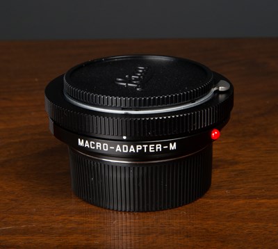 Lot 7 - A Leica Macro-Adapter -M 14652 made in...