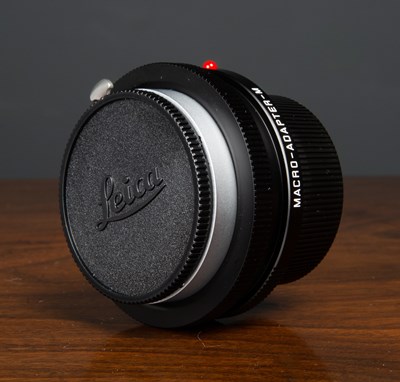 Lot 7 - A Leica Macro-Adapter -M 14652 made in...