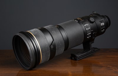 Lot 16 - A Nikon AF-S Nikkor 200-400mm 1:4GII ED VR N...