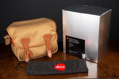 Lot 26 - A Leica 14855 Billingham combination bag for M-...