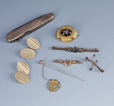 Lot 247 - Collection of jewellery  consisting of: a...