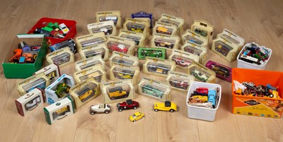 Lot 105 - A collection of thirty boxed Yesteryear toy...