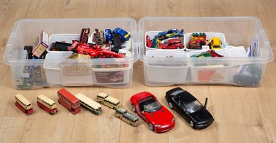 Lot 100 - A collection of Dinky Toy vintage die-cast...