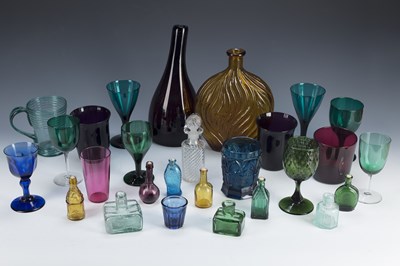 Lot 281 - Collection of glassware to include: antique...