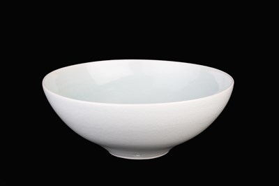 Lot 634 - Edmund De Waal (b.1964) Bowl porcelain, with...