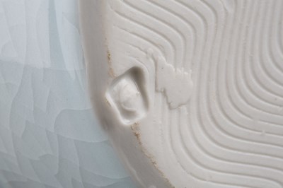 Lot 632 - Edmund De Waal (b.1964) Jar and cover...