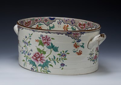 Lot 294 - Oval Spode pottery two handled foot bath circa...