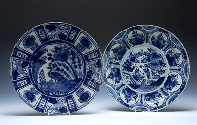 Lot 325 - Pair of Delft blue and white chargers Dutch,...