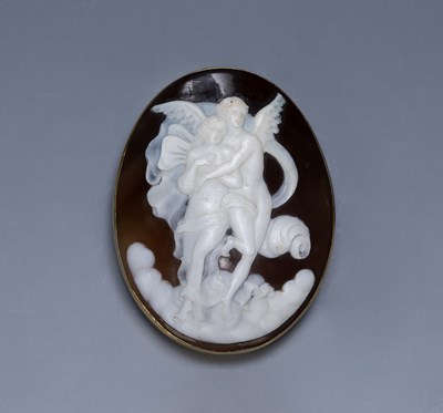 Lot 340 - Shell carved cameo brooch/pendant in precious...