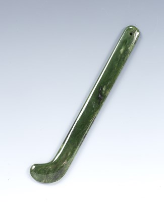 Lot 342 - Maori nephrite jade Kapeu (ear pendant) New...