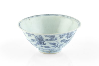 Lot 161 - A Chinese blue and white porcelain bowl, with...