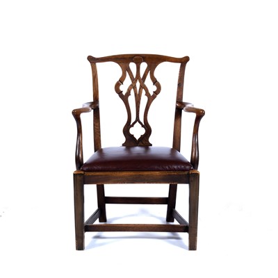 Lot 186 - Elm carver chair 19th Century, with splat back...