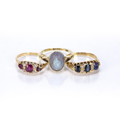 Lot 539 - Three rings the first a unmarked (possibly...