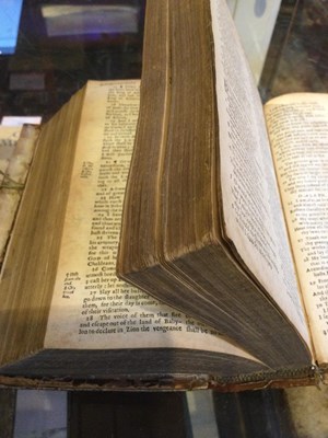 Lot 534 - A King James Bible. John Bill and Christopher...