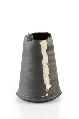 Lot 539 - Dan Kelly (b.1953) Vessel stoneware, with...