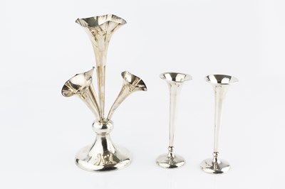 Lot 351 - A silver epergne, with beaded central vase...