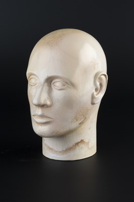 Lot 636 - Glenys Barton (b.1944) Head, 1980 porcelain,...