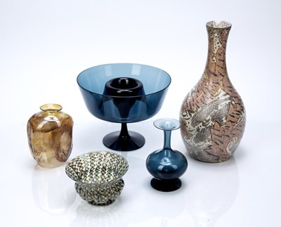 Lot 447 - Collection of glass and a pottery vase...